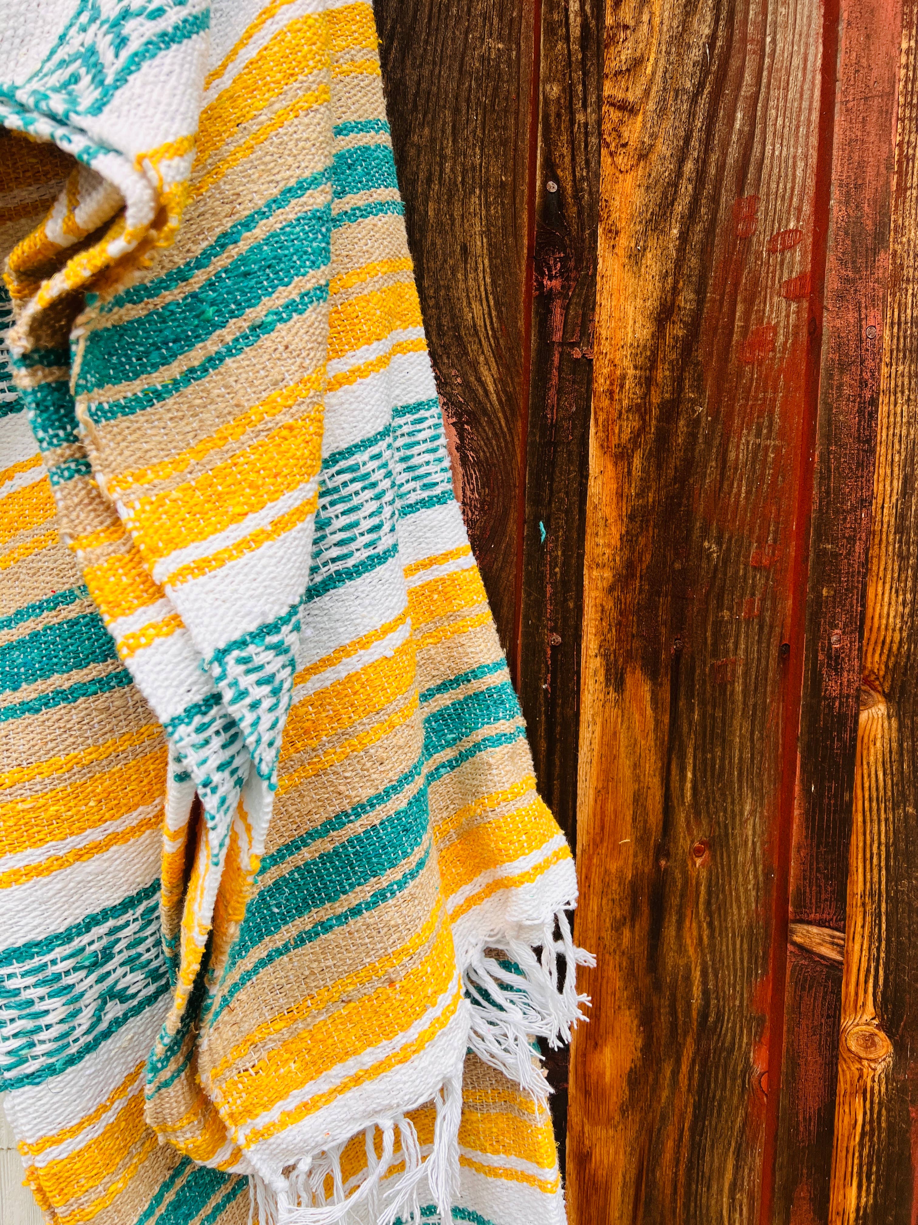 Banana Reef | Mexican Throw Blanket