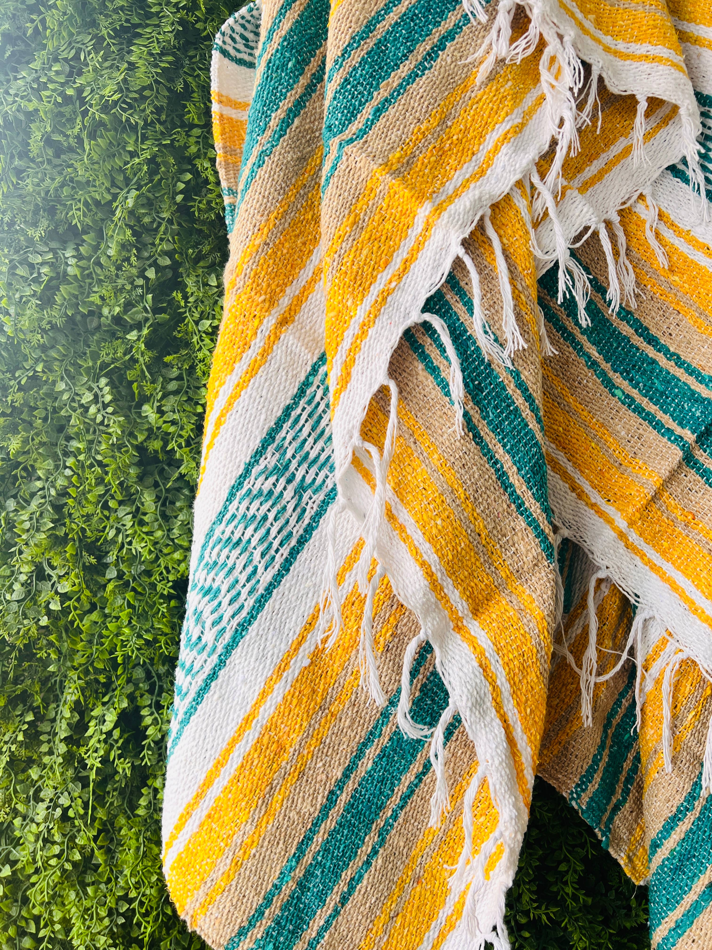 Banana Reef | Mexican Throw Blanket