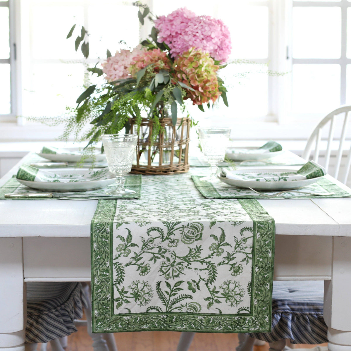 Table  Runner Lilibet Green