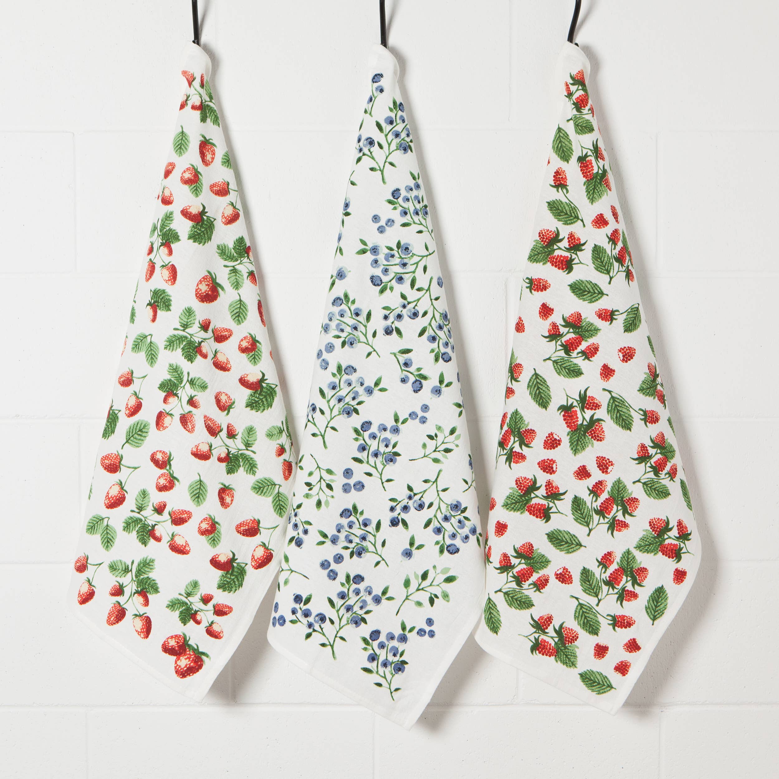 Berry Patch Bakers Floursack Dishtowels Set of 3