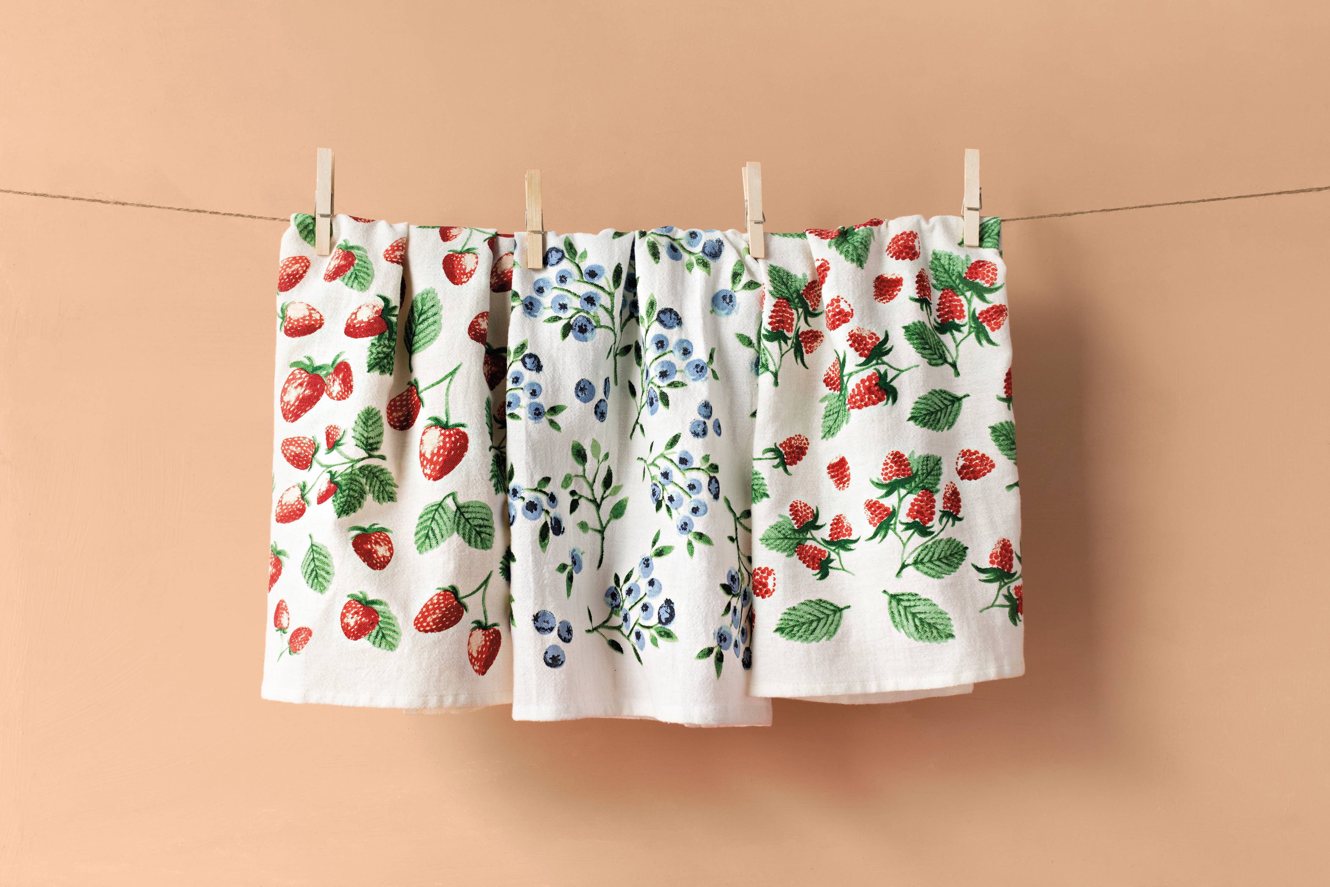 Berry Patch Bakers Floursack Dishtowels Set of 3