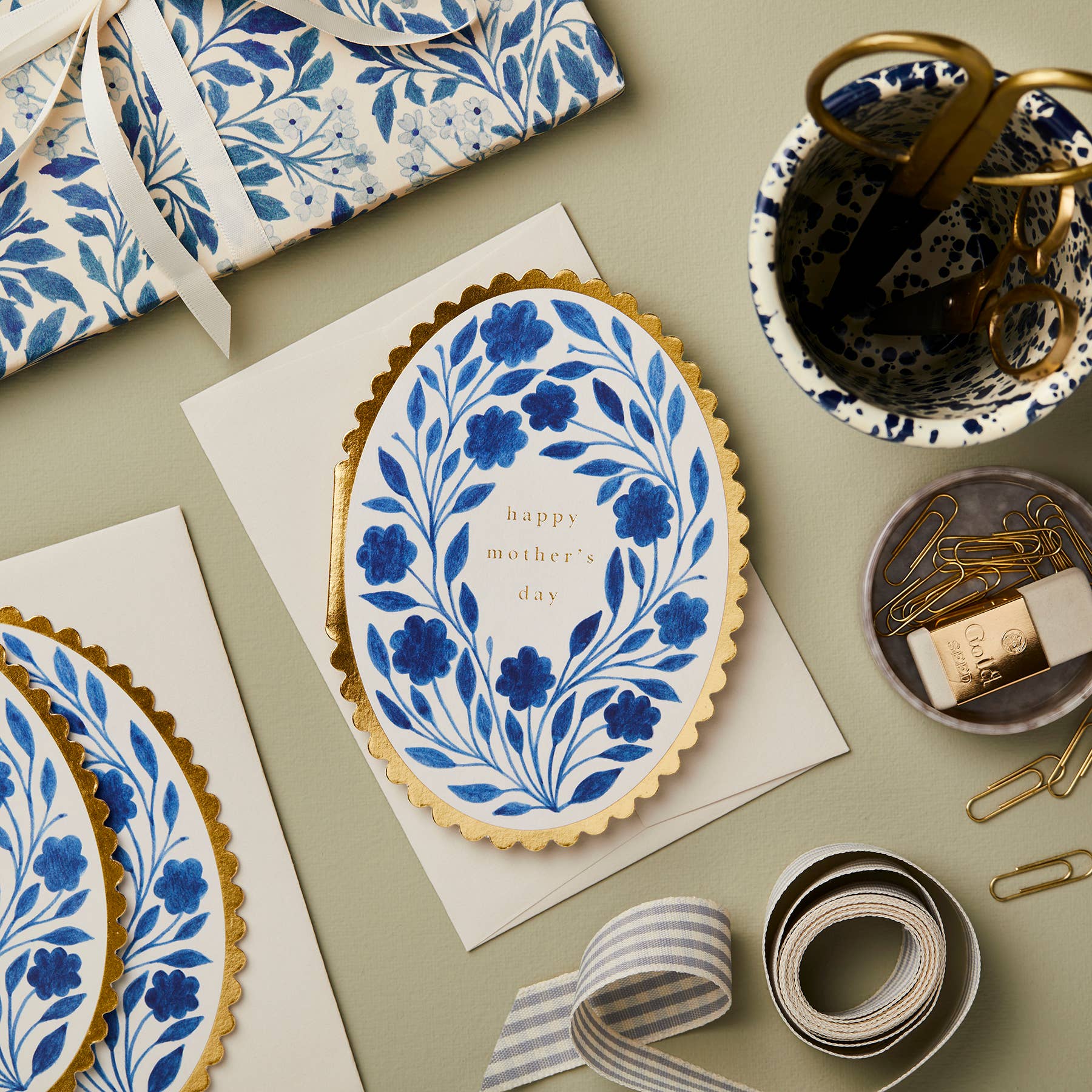 Delft Flora 'Happy Mother's Day'